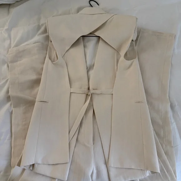 Victoria Beckham Mango Cream set - Picture 7 of 10